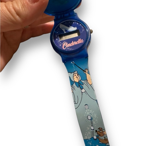 Vintage 90s Disney LOT OF 3 Watches Cinderella Aristocats 101 Dalmatians READ - Picture 2 of 8